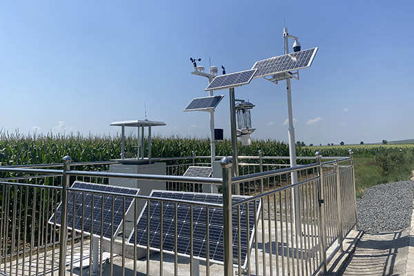 蟲情測(cè)報(bào)燈圖片2 蟲情測(cè)報(bào)燈圖片2